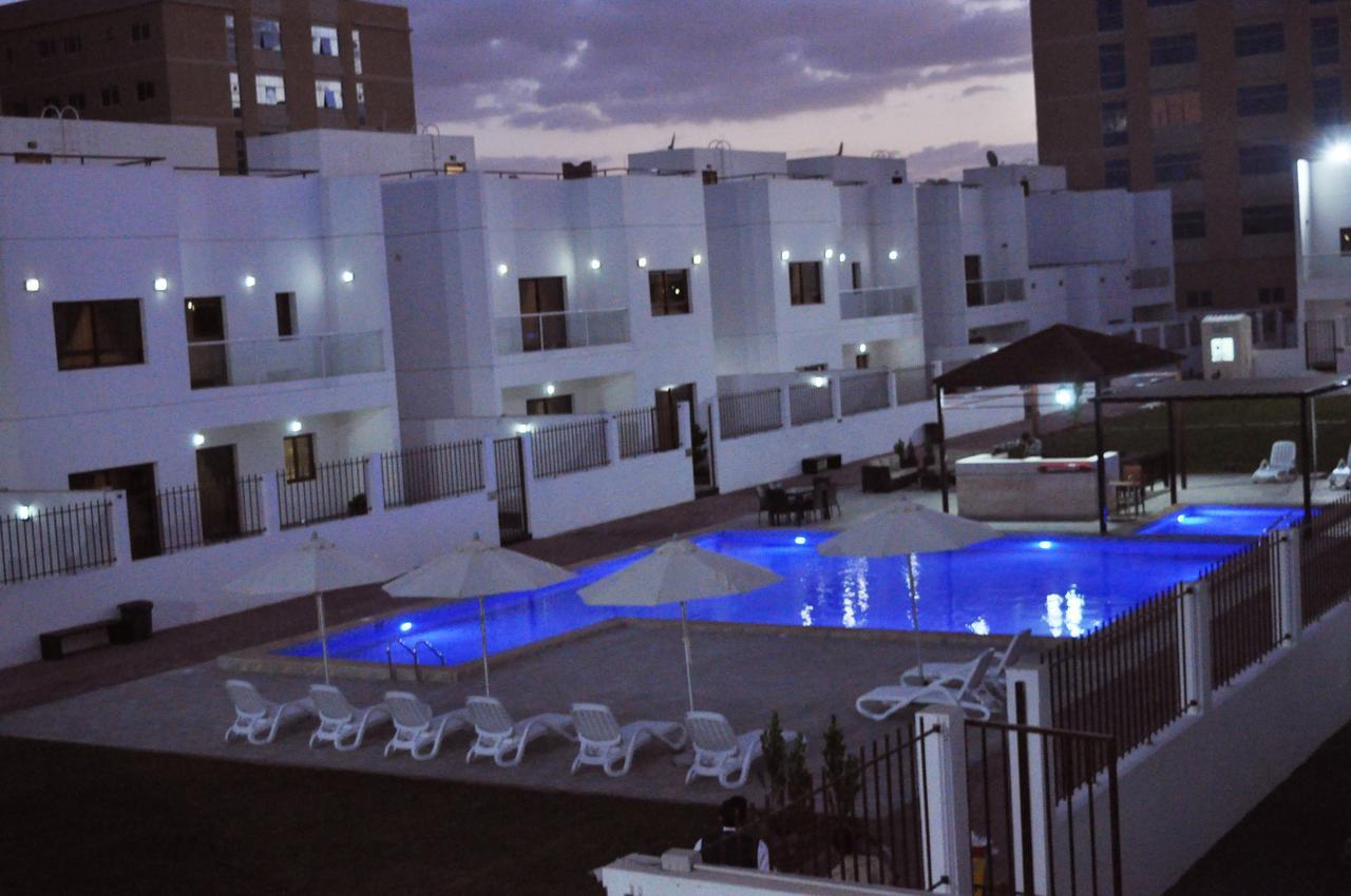Ewan Grand Resort Ajman Esterno foto