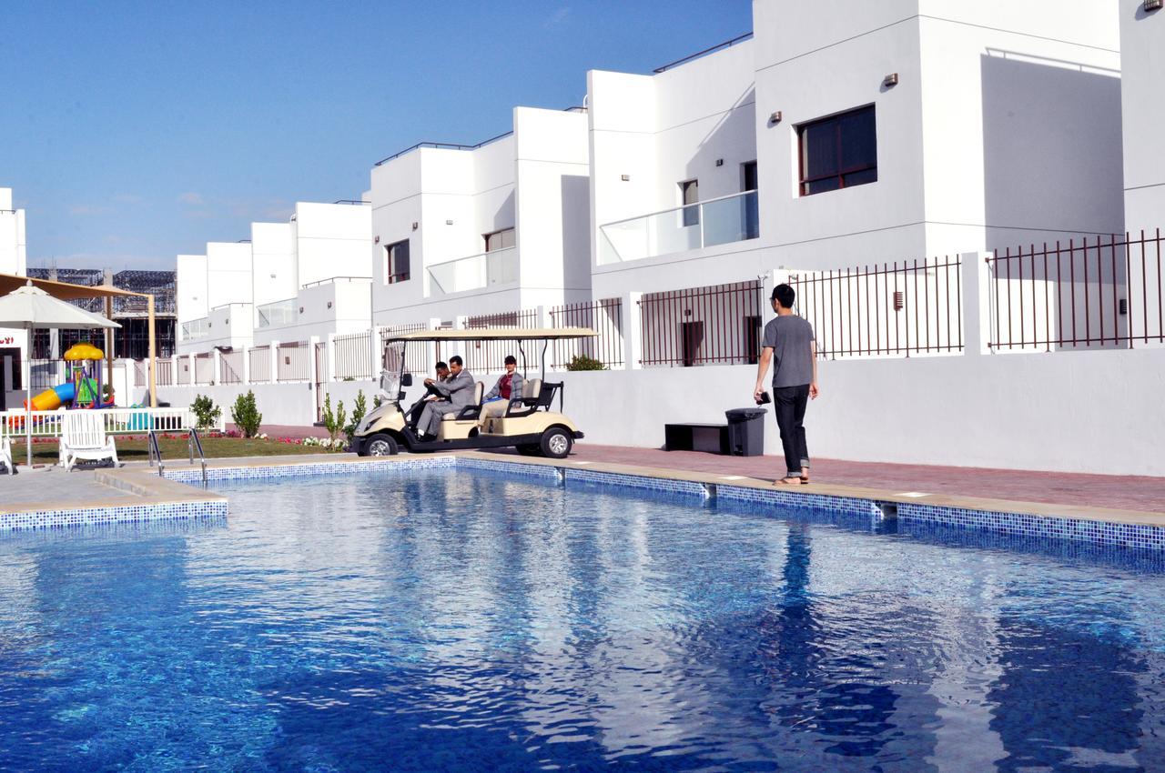 Ewan Grand Resort Ajman Esterno foto