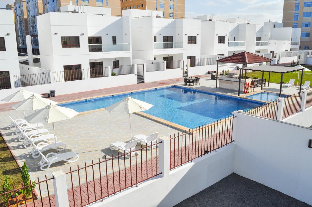Ewan Grand Resort Ajman Esterno foto