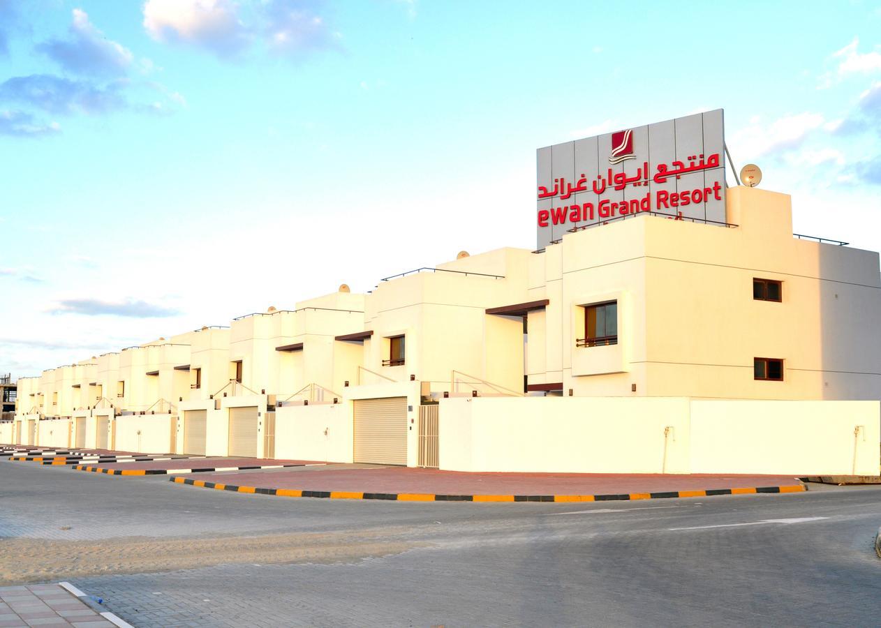 Ewan Grand Resort Ajman Esterno foto