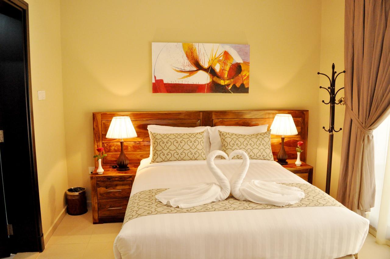 Ewan Grand Resort Ajman Esterno foto