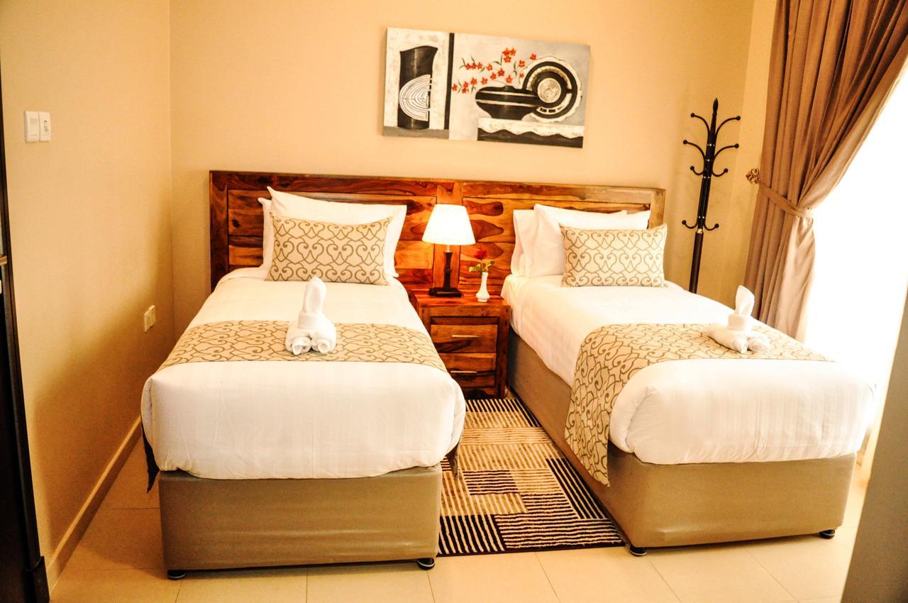 Ewan Grand Resort Ajman Esterno foto