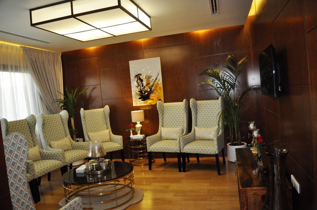 Ewan Grand Resort Ajman Esterno foto