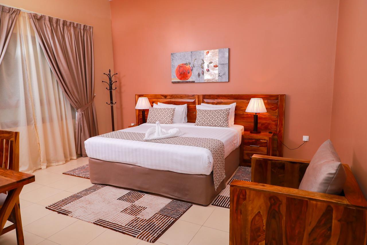 Ewan Grand Resort Ajman Esterno foto
