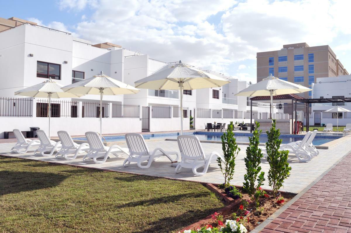 Ewan Grand Resort Ajman Esterno foto
